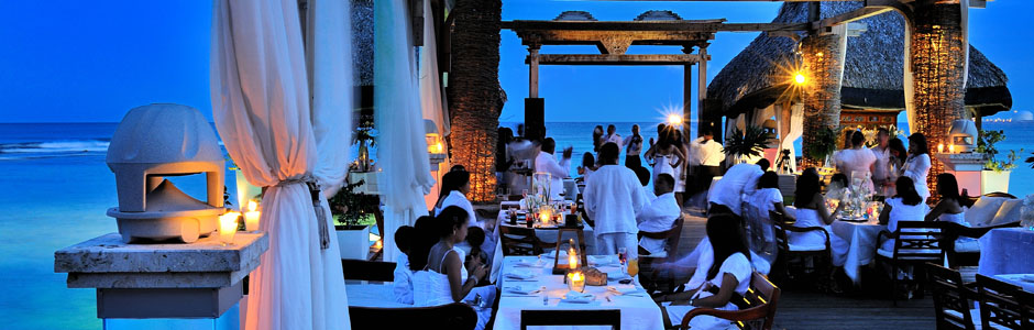 Boca Marina - Invitados en la celebración de una boda.